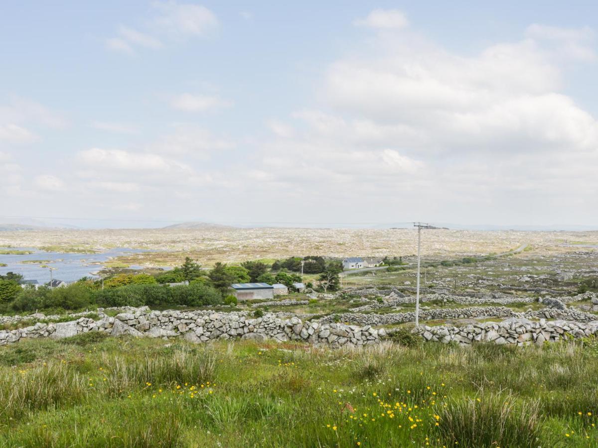 Lakeview Villa Lettermore Bagian luar foto